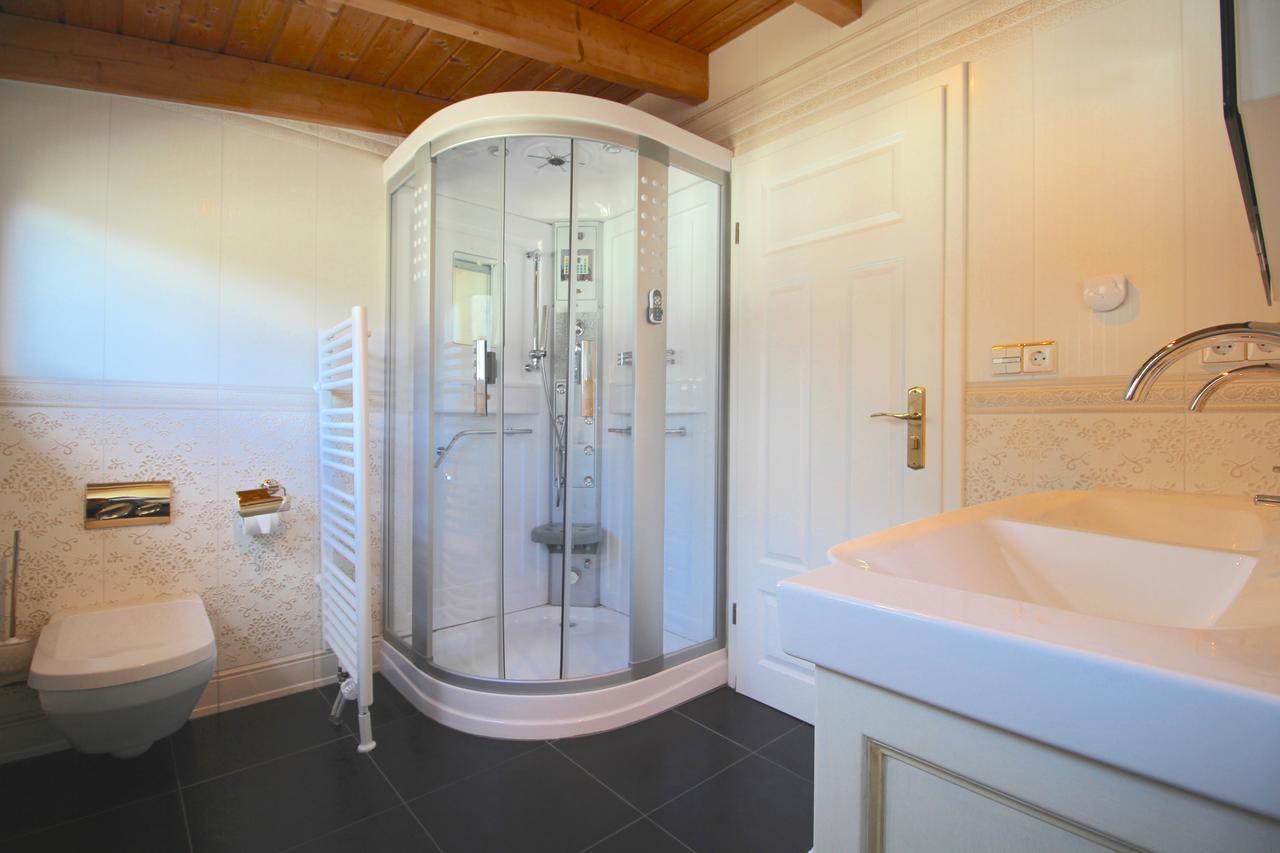 Himmelschloesschen & Chalet Rose Γκάρμις-Παρτενκίρχεν Εξωτερικό φωτογραφία